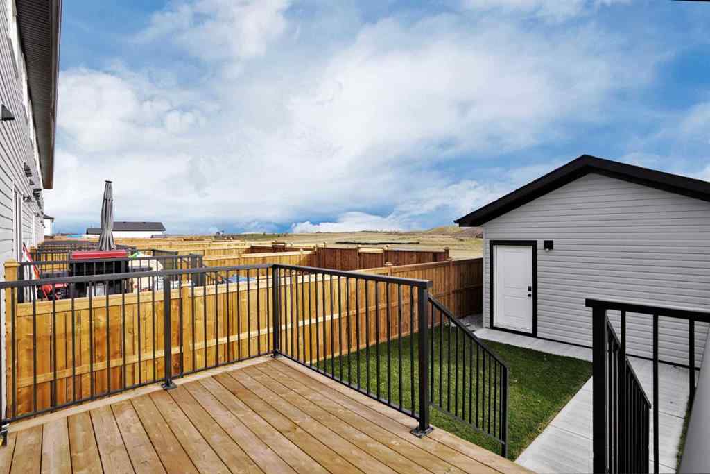 MLS® A2262884 - 136 Crestview Boulevard  in Crestview Sylvan Lake, Residential