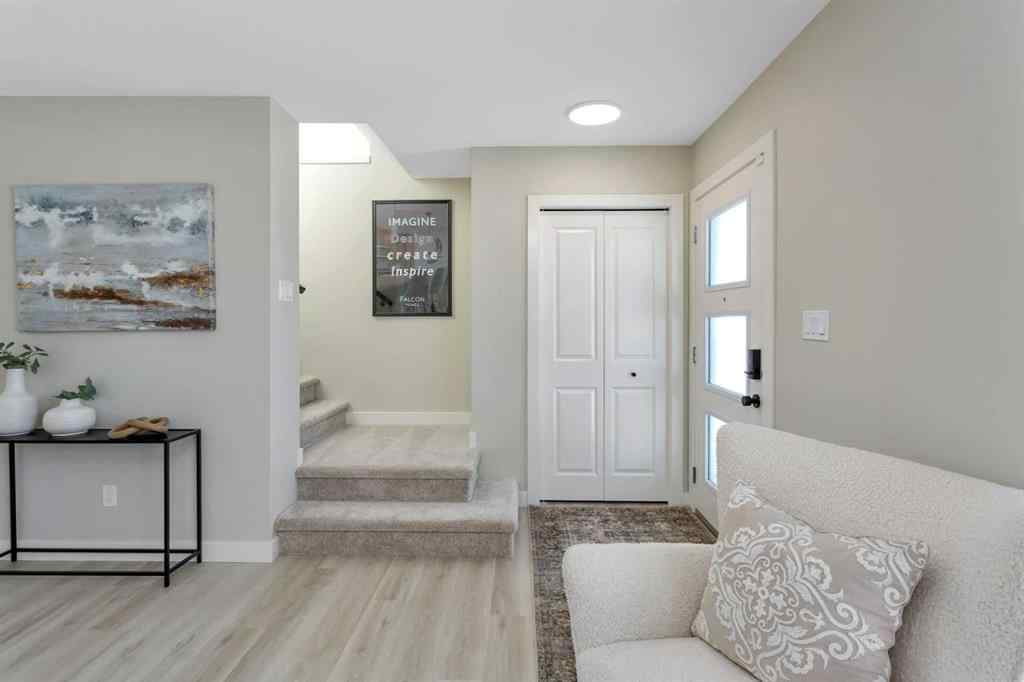 MLS® A2262884 - 136 Crestview Boulevard  in Crestview Sylvan Lake, Residential