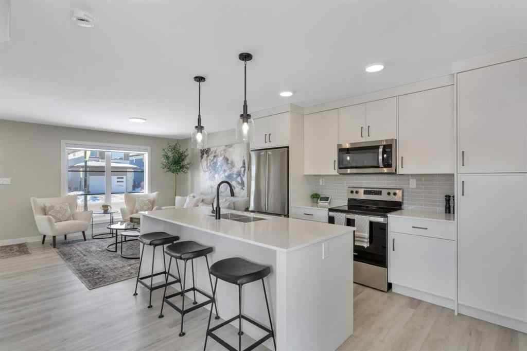 MLS® A2262884 - 136 Crestview Boulevard  in Crestview Sylvan Lake, Residential