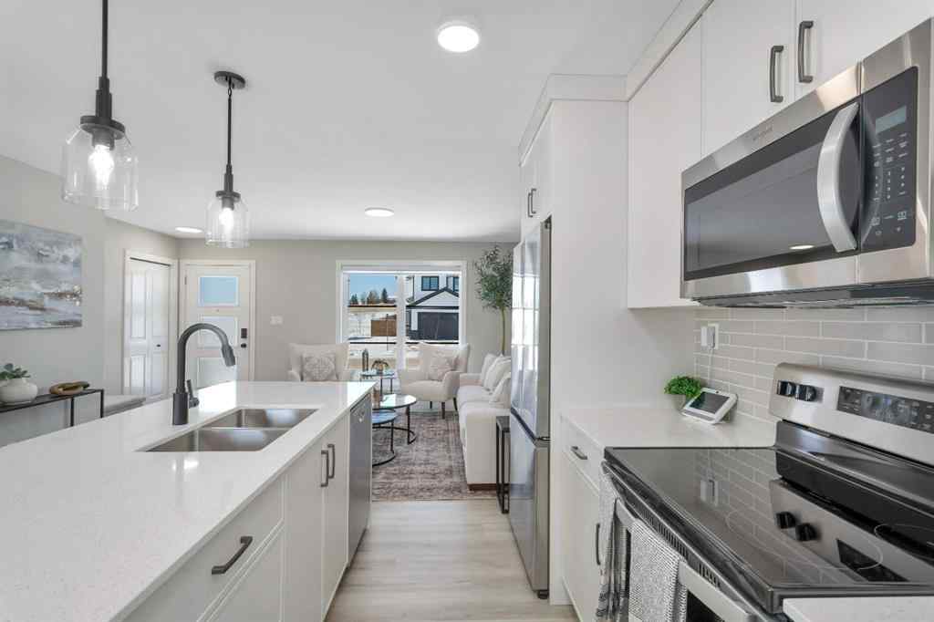 MLS® A2262884 - 136 Crestview Boulevard  in Crestview Sylvan Lake, Residential