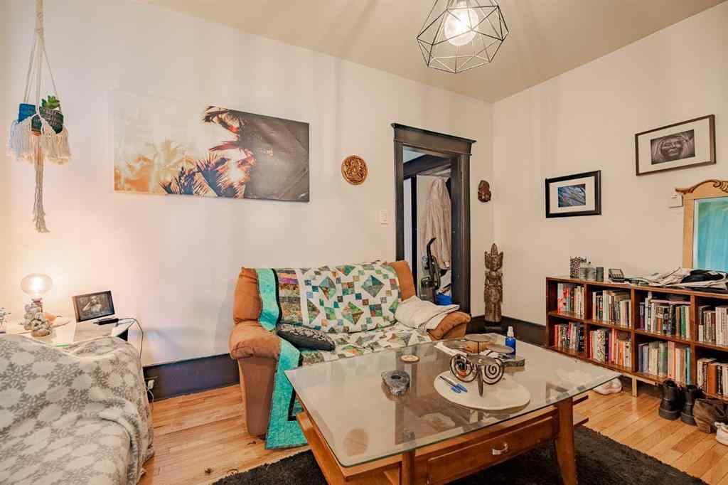 MLS® A2262885 - 222 15 Street NW in Hillhurst Calgary, Residential