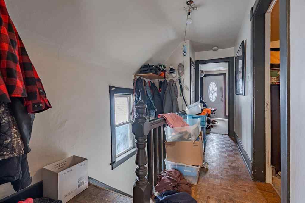 MLS® A2262885 - 222 15 Street NW in Hillhurst Calgary, Residential