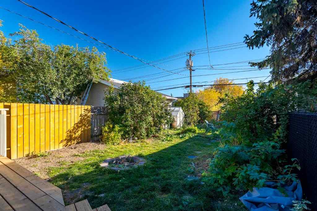 MLS® A2262885 - 222 15 Street NW in Hillhurst Calgary, Residential