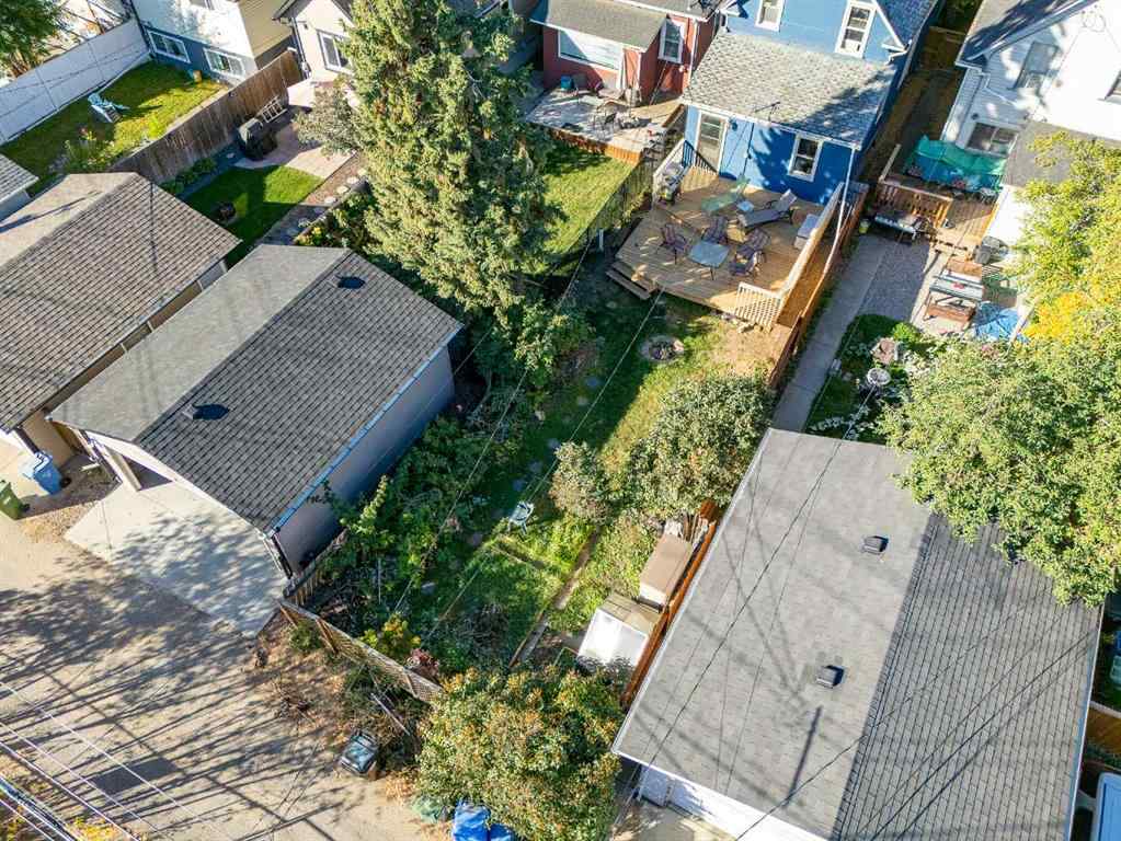 MLS® A2262885 - 222 15 Street NW in Hillhurst Calgary, Residential