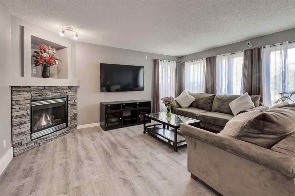 MLS® A2262887 - 30 Everoak Gardens SW in Evergreen Calgary, Residential