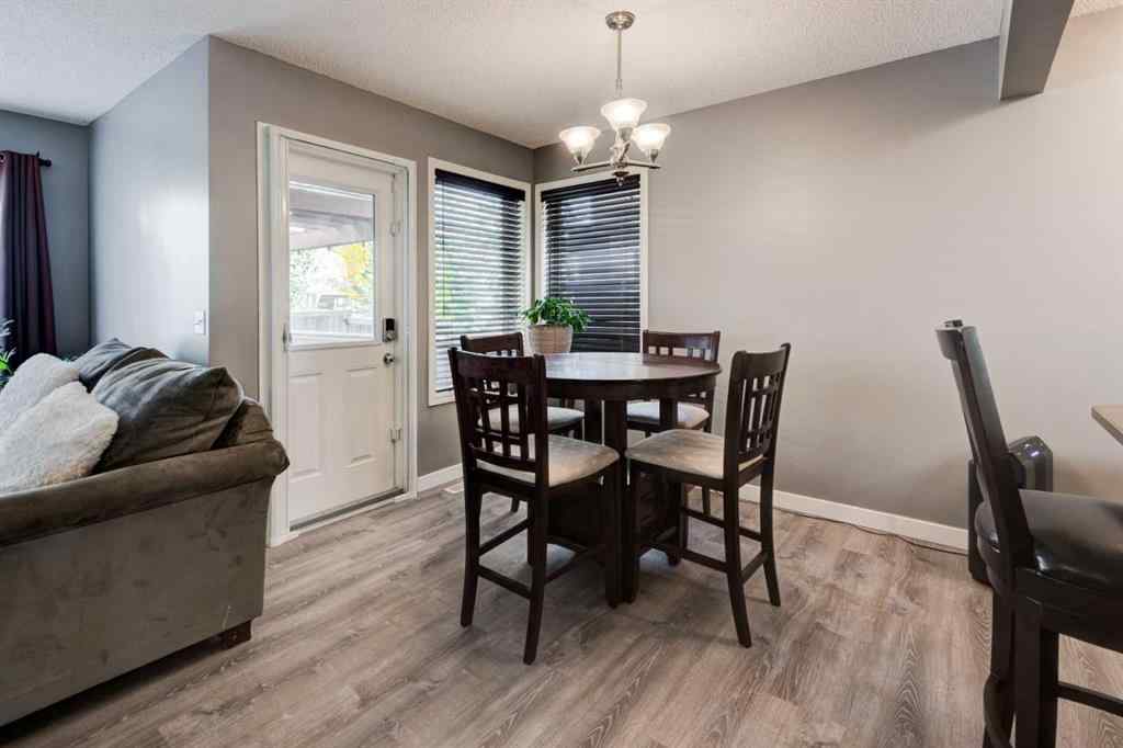 MLS® A2262887 - 30 Everoak Gardens SW in Evergreen Calgary, Residential