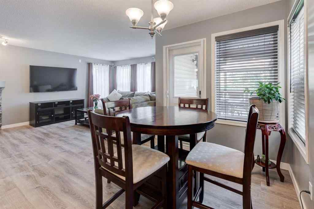 MLS® A2262887 - 30 Everoak Gardens SW in Evergreen Calgary, Residential