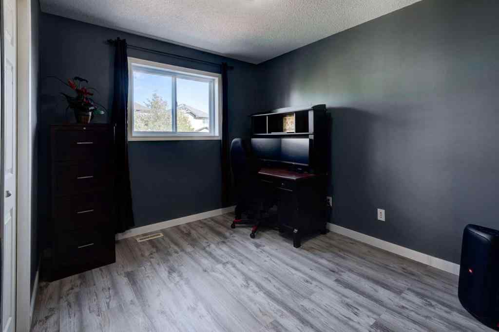 MLS® A2262887 - 30 Everoak Gardens SW in Evergreen Calgary, Residential