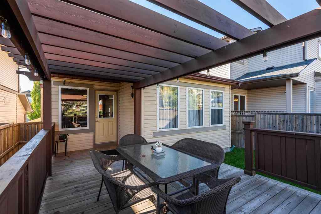 MLS® A2262887 - 30 Everoak Gardens SW in Evergreen Calgary, Residential