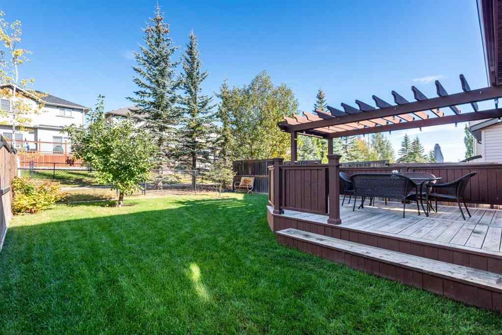 MLS® A2262887 - 30 Everoak Gardens SW in Evergreen Calgary, Residential