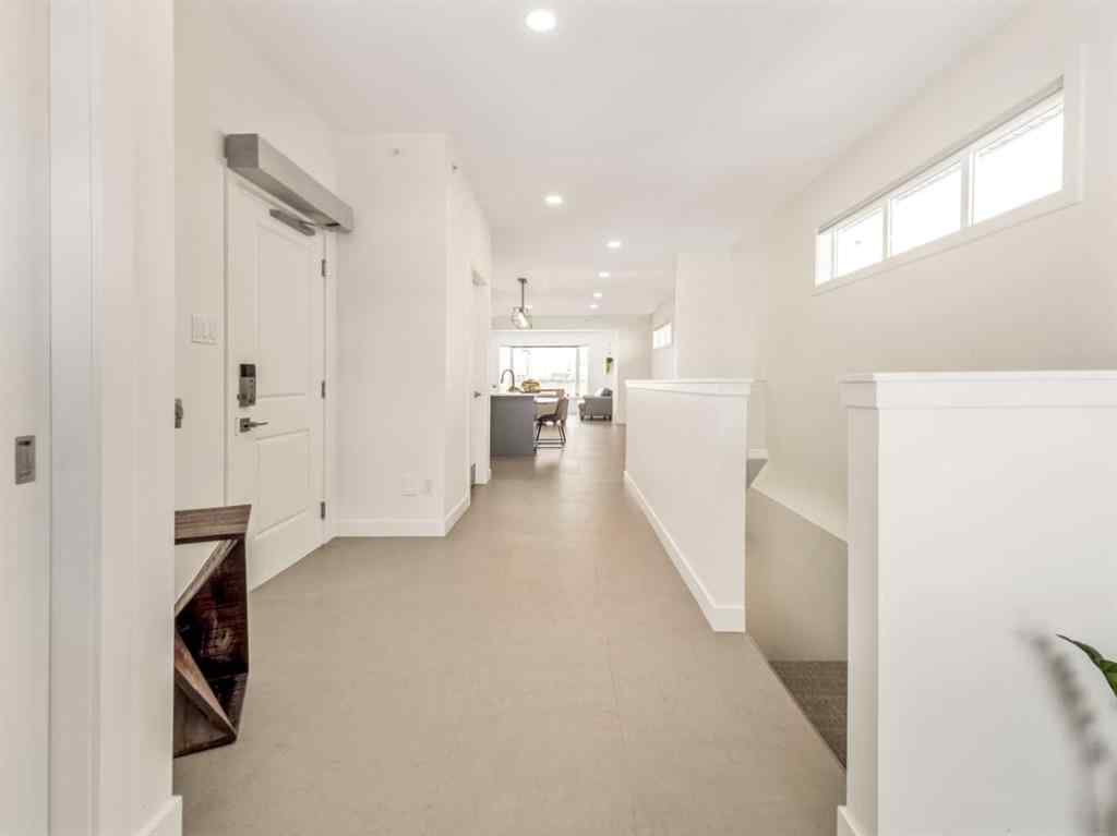 MLS® A2262888 - 108 Gateway Mews  S in Fairmont Lethbridge, Residential