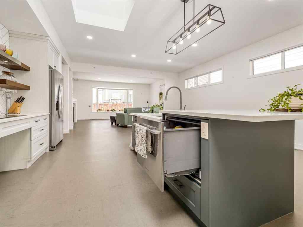 MLS® A2262888 - 108 Gateway Mews  S in Fairmont Lethbridge, Residential