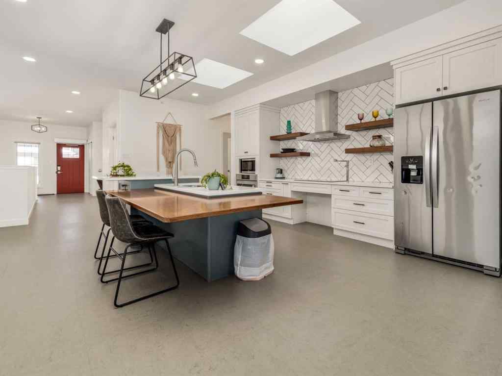 MLS® A2262888 - 108 Gateway Mews  S in Fairmont Lethbridge, Residential