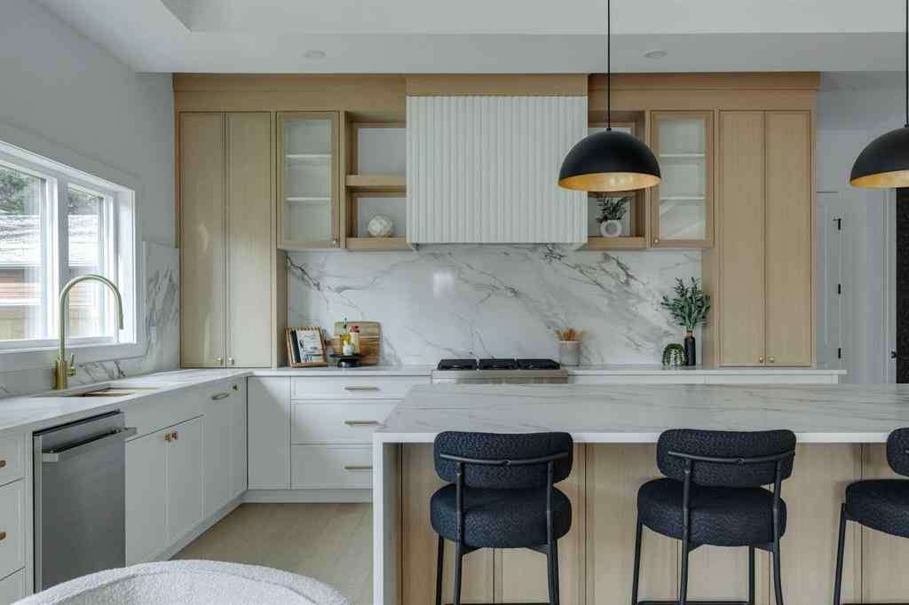 MLS® A2262890 - 3444 Lane Crescent SW in Lakeview Calgary, Residential