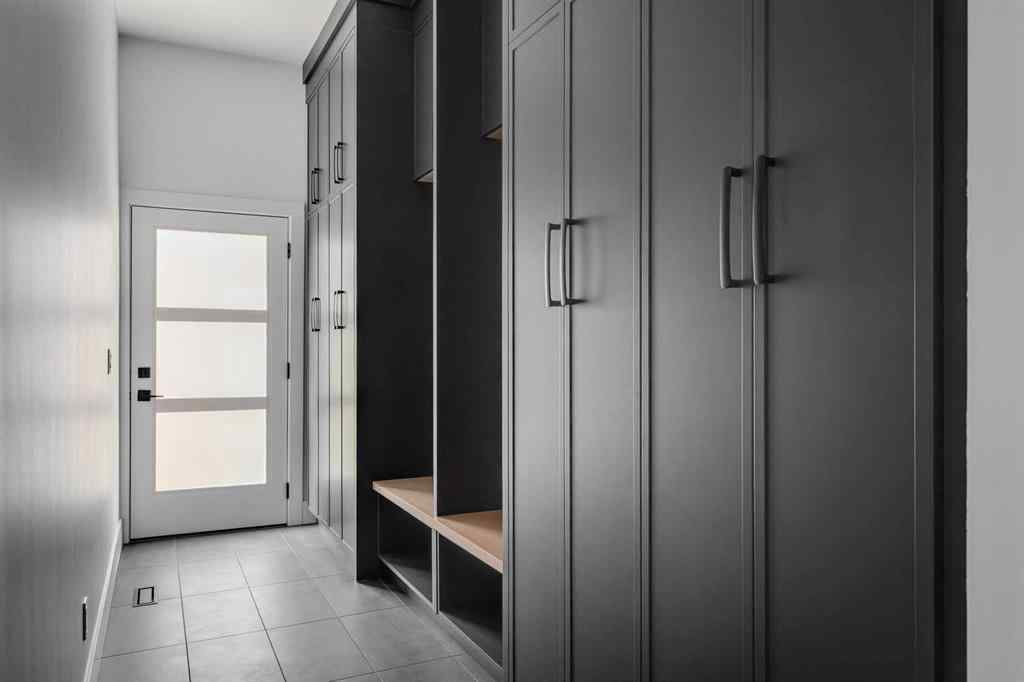 MLS® A2262890 - 3444 Lane Crescent SW in Lakeview Calgary, Residential