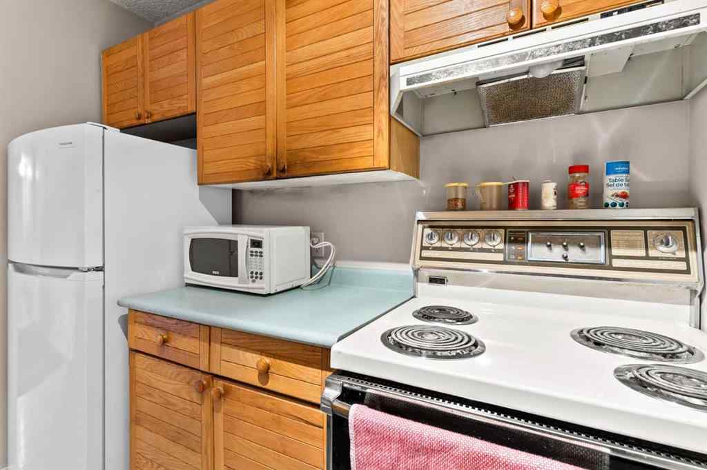 MLS® A2262895 - Unit #704 718 12 Avenue SW in Beltline Calgary, Residential