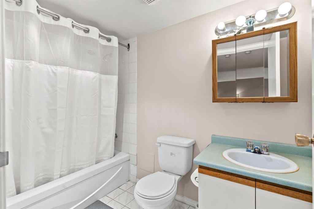 MLS® A2262895 - Unit #704 718 12 Avenue SW in Beltline Calgary, Residential