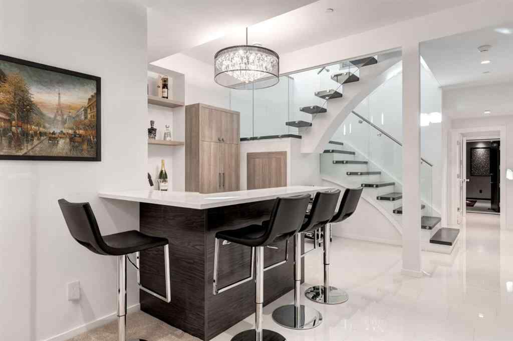 MLS® A2262896 - 134 6 Avenue NW in Crescent Heights Calgary, Residential