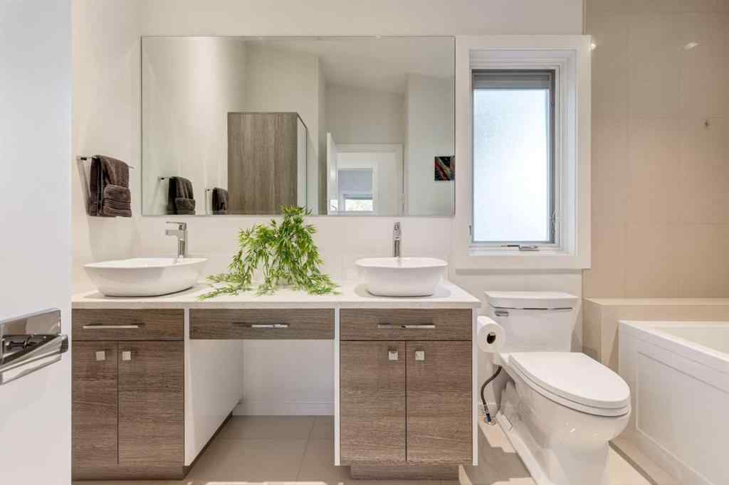 MLS® A2262896 - 134 6 Avenue NW in Crescent Heights Calgary, Residential