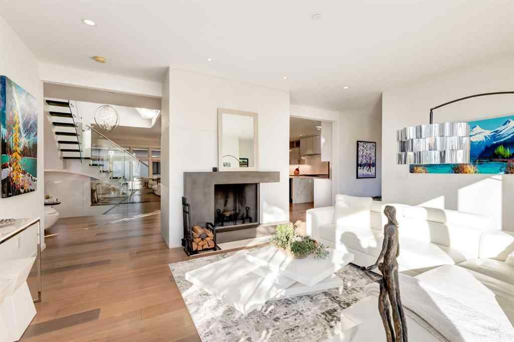 MLS® A2262896 - 134 6 Avenue NW in Crescent Heights Calgary, Residential