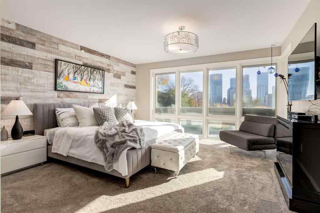 MLS® A2262896 - 134 6 Avenue NW in Crescent Heights Calgary, Residential