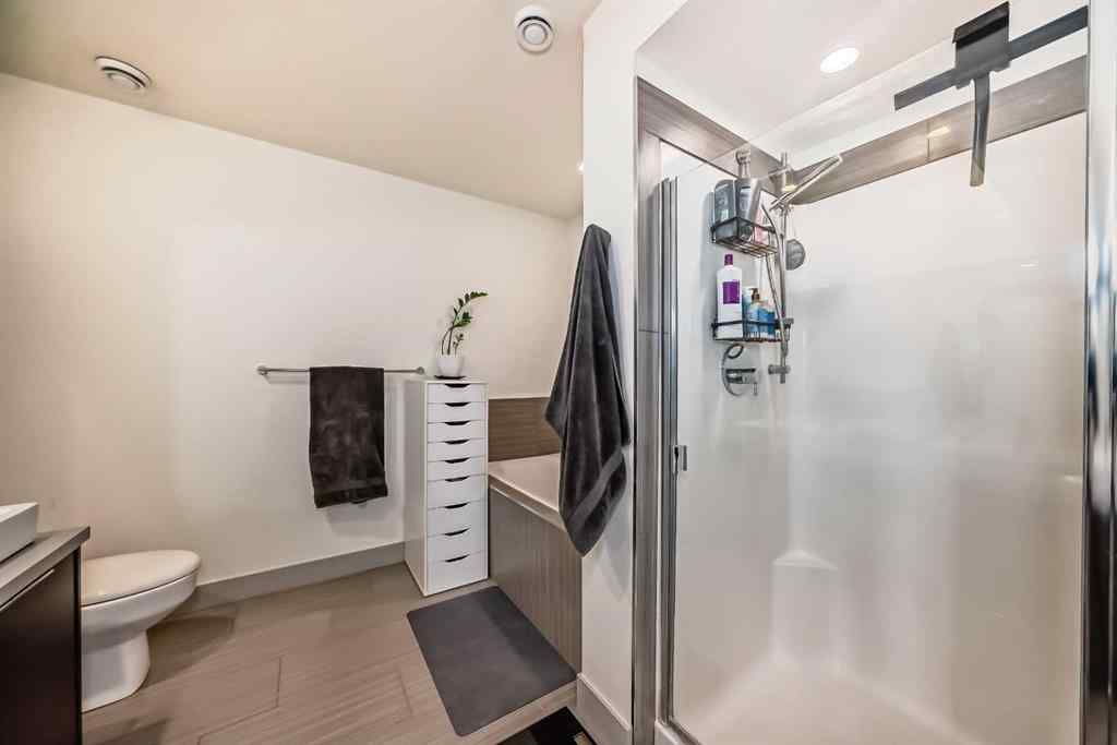 MLS® A2262899 - Unit #204 1707 27 Avenue SW in South Calgary Calgary, Residential