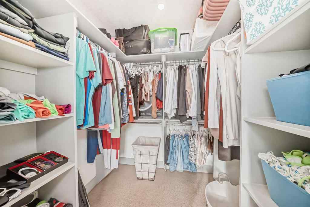 MLS® A2262899 - Unit #204 1707 27 Avenue SW in South Calgary Calgary, Residential