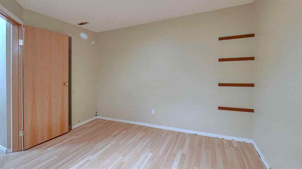 MLS® A2262909 - 247 Shore Drive  in Prairie Royal Estate Rural Rocky View County, Residential