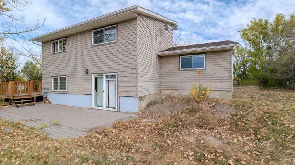 MLS® A2262909 - 247 Shore Drive  in Prairie Royal Estate Rural Rocky View County, Residential