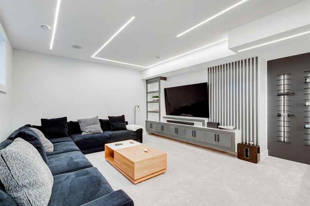 MLS® A2262910 - 1902 13 Street SW in Upper Mount Royal Calgary, Residential