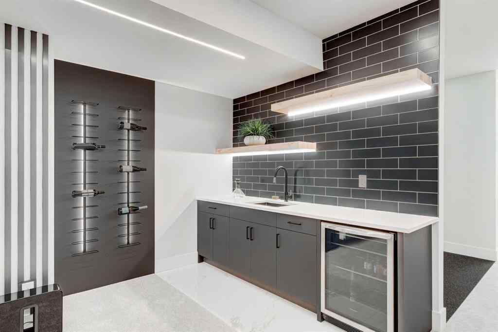 MLS® A2262910 - 1902 13 Street SW in Upper Mount Royal Calgary, Residential