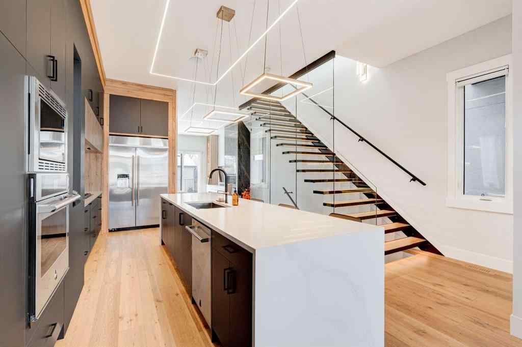 MLS® A2262910 - 1902 13 Street SW in Upper Mount Royal Calgary, Residential