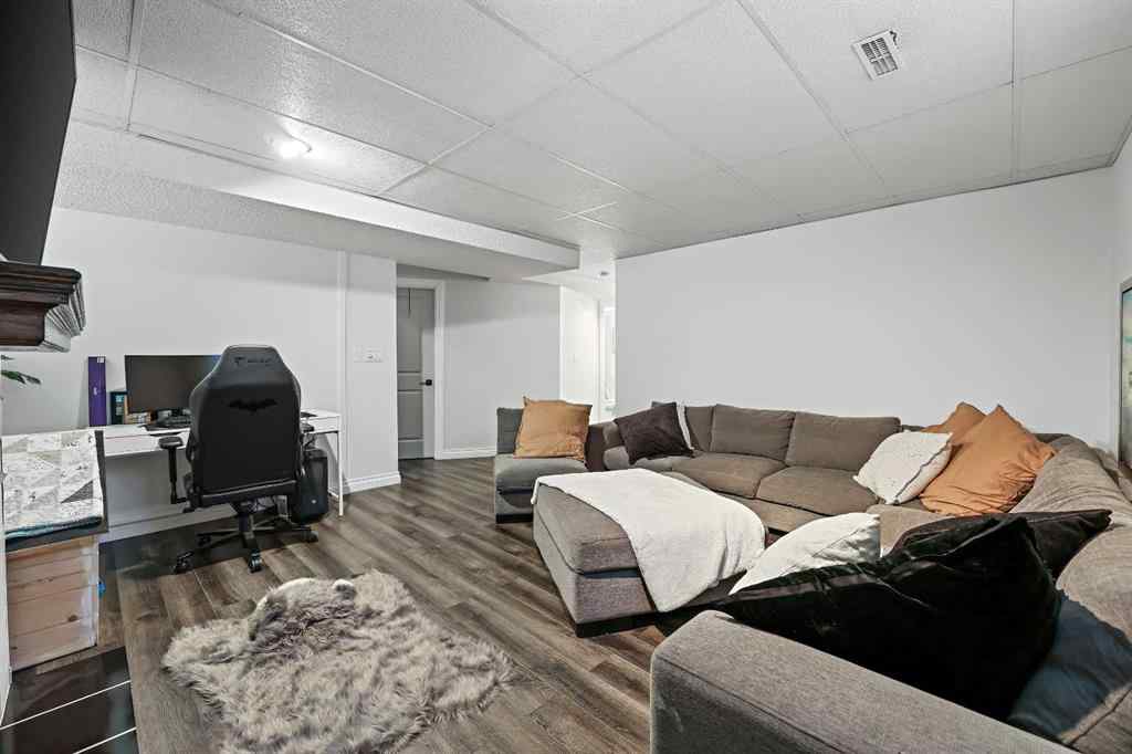 MLS® A2262912 - 52 West Edge Road  in West Valley Cochrane, Residential