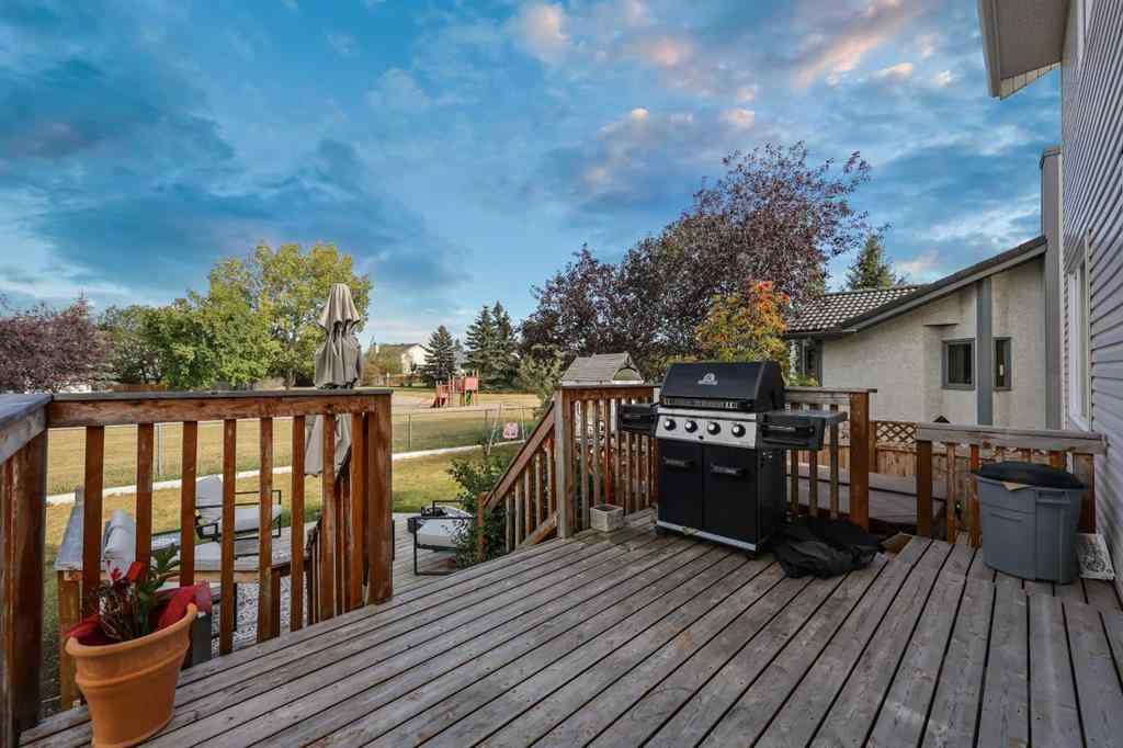MLS® A2262912 - 52 West Edge Road  in West Valley Cochrane, Residential