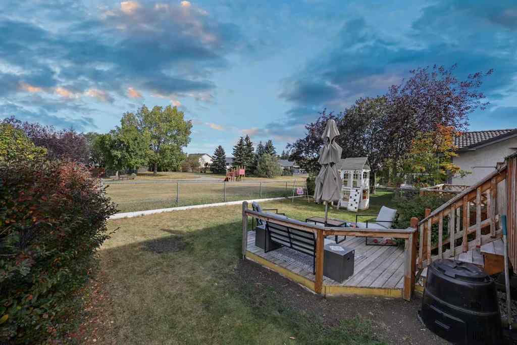 MLS® A2262912 - 52 West Edge Road  in West Valley Cochrane, Residential