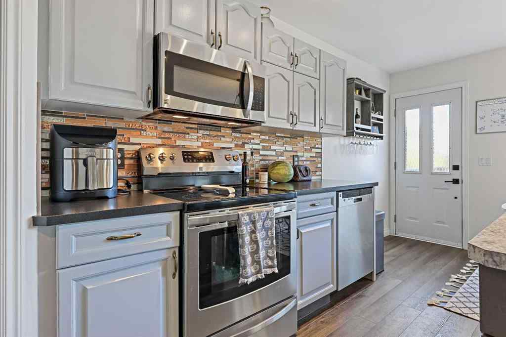 MLS® A2262912 - 52 West Edge Road  in West Valley Cochrane, Residential