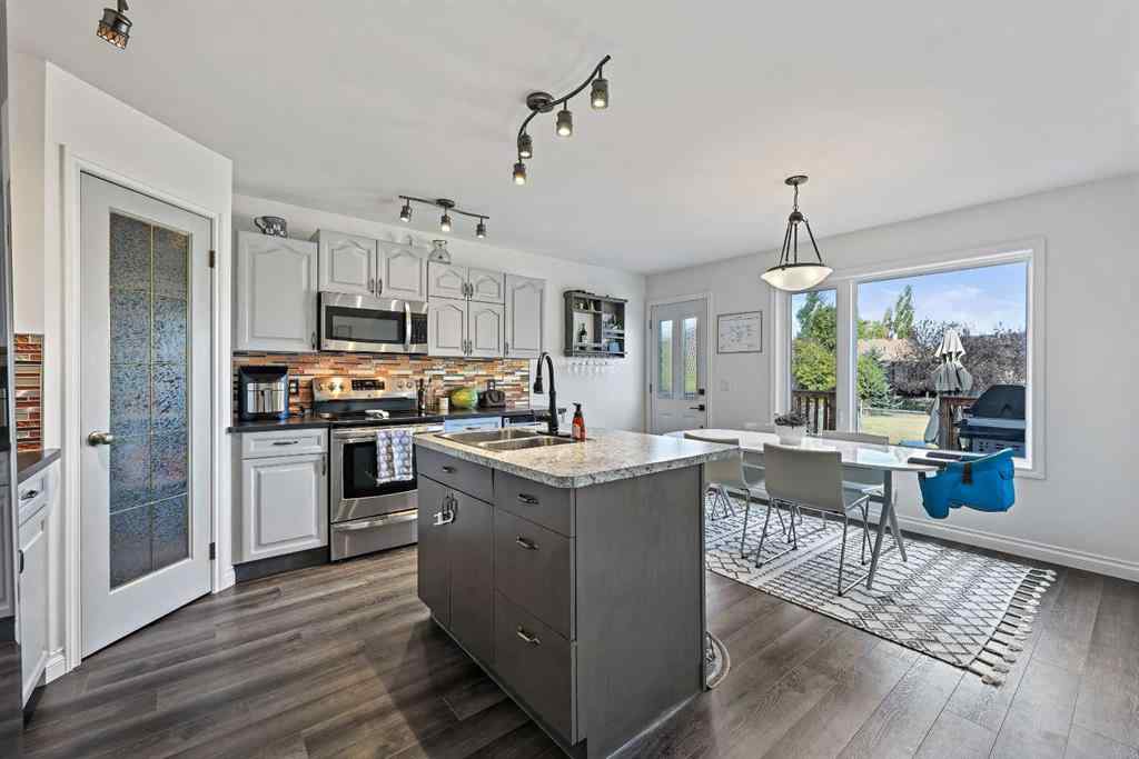 MLS® A2262912 - 52 West Edge Road  in West Valley Cochrane, Residential