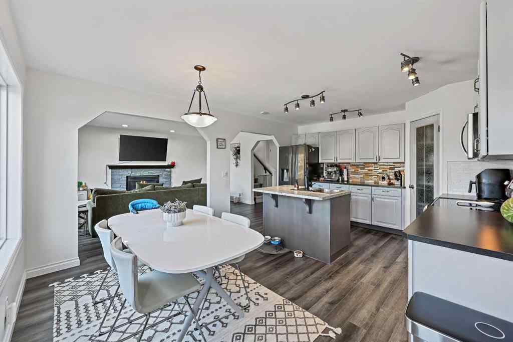 MLS® A2262912 - 52 West Edge Road  in West Valley Cochrane, Residential