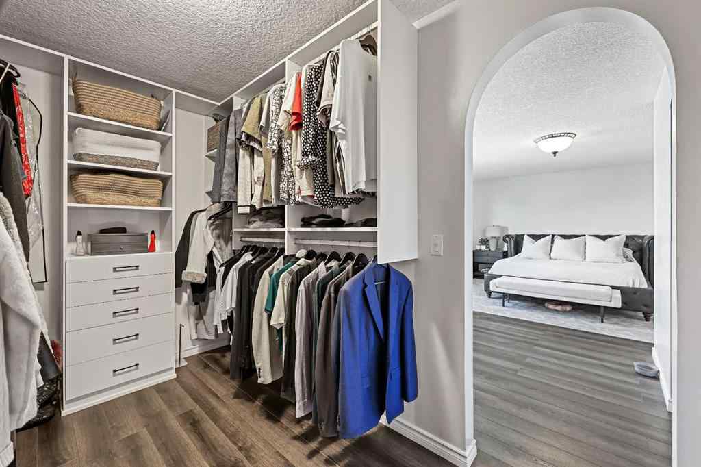 MLS® A2262912 - 52 West Edge Road  in West Valley Cochrane, Residential