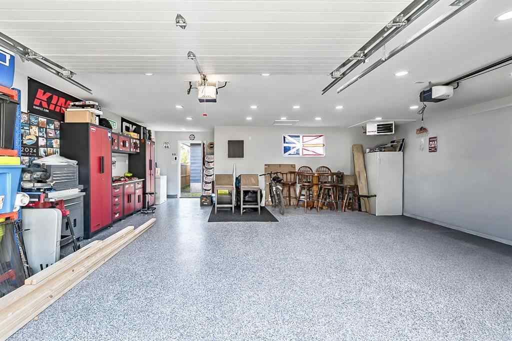 MLS® A2262916 - 128 Queen Alexandra Close SE in Queensland Calgary, Residential