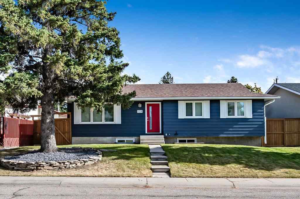 MLS® A2262916 - 128 Queen Alexandra Close SE in Queensland Calgary, Residential