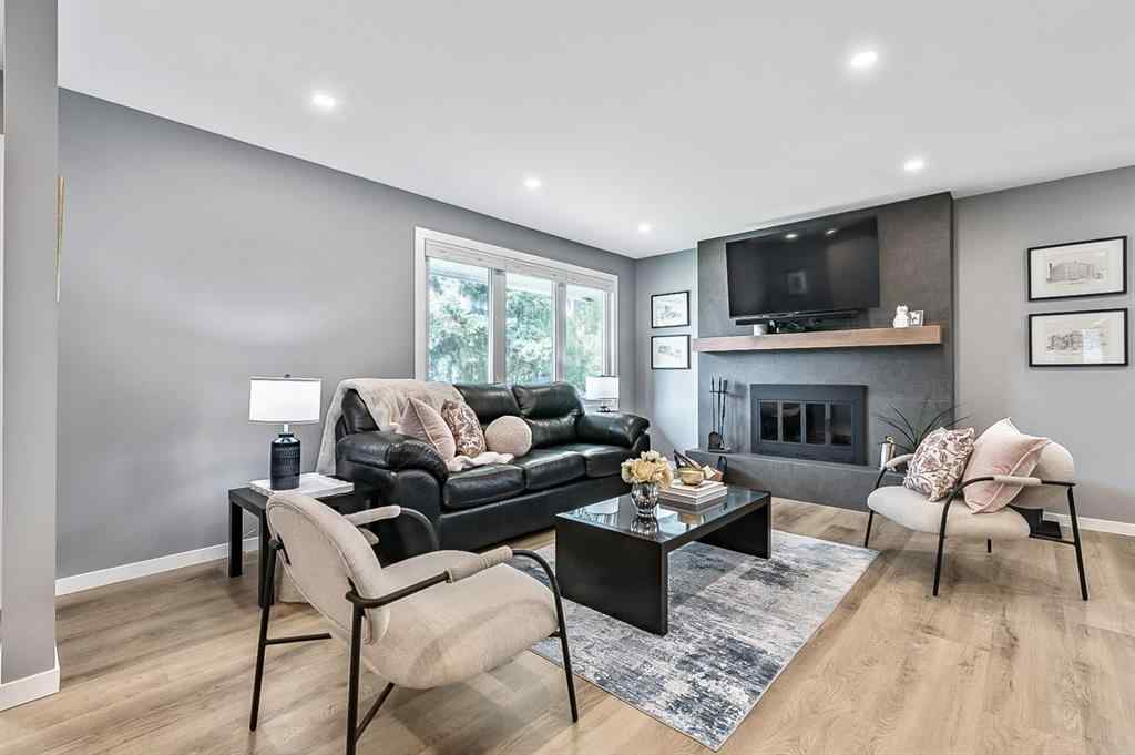 MLS® A2262916 - 128 Queen Alexandra Close SE in Queensland Calgary, Residential