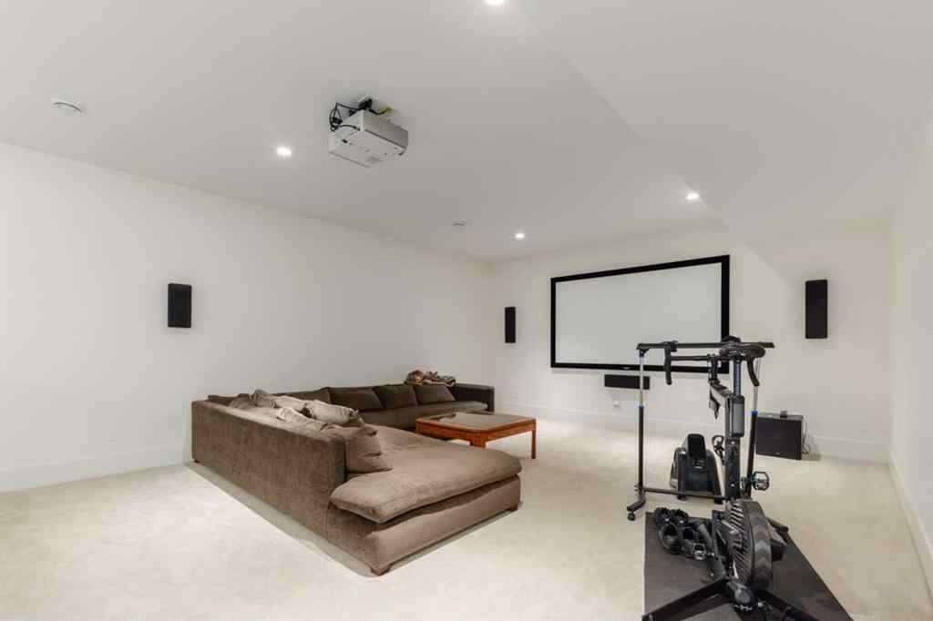 MLS® A2262918 - 2132 32 Avenue SW in Richmond Calgary, Residential