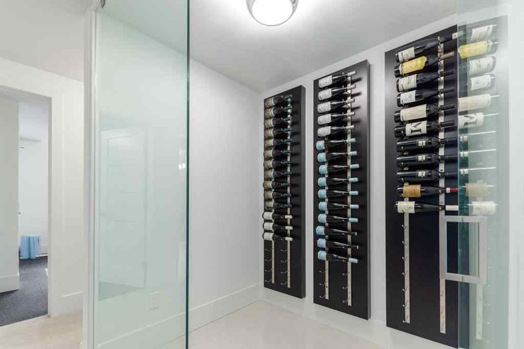 MLS® A2262918 - 2132 32 Avenue SW in Richmond Calgary, Residential