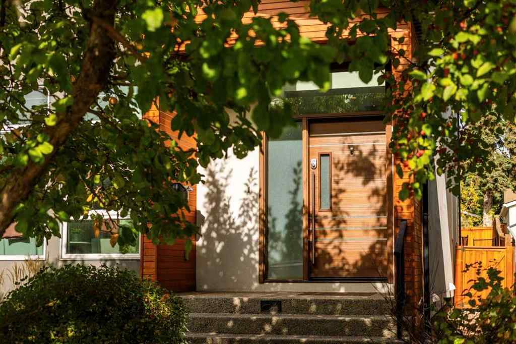 MLS® A2262918 - 2132 32 Avenue SW in Richmond Calgary, Residential