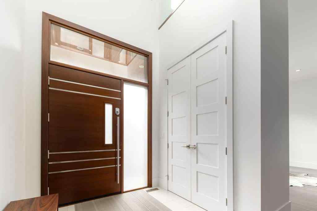 MLS® A2262918 - 2132 32 Avenue SW in Richmond Calgary, Residential