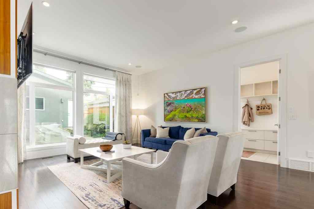 MLS® A2262918 - 2132 32 Avenue SW in Richmond Calgary, Residential