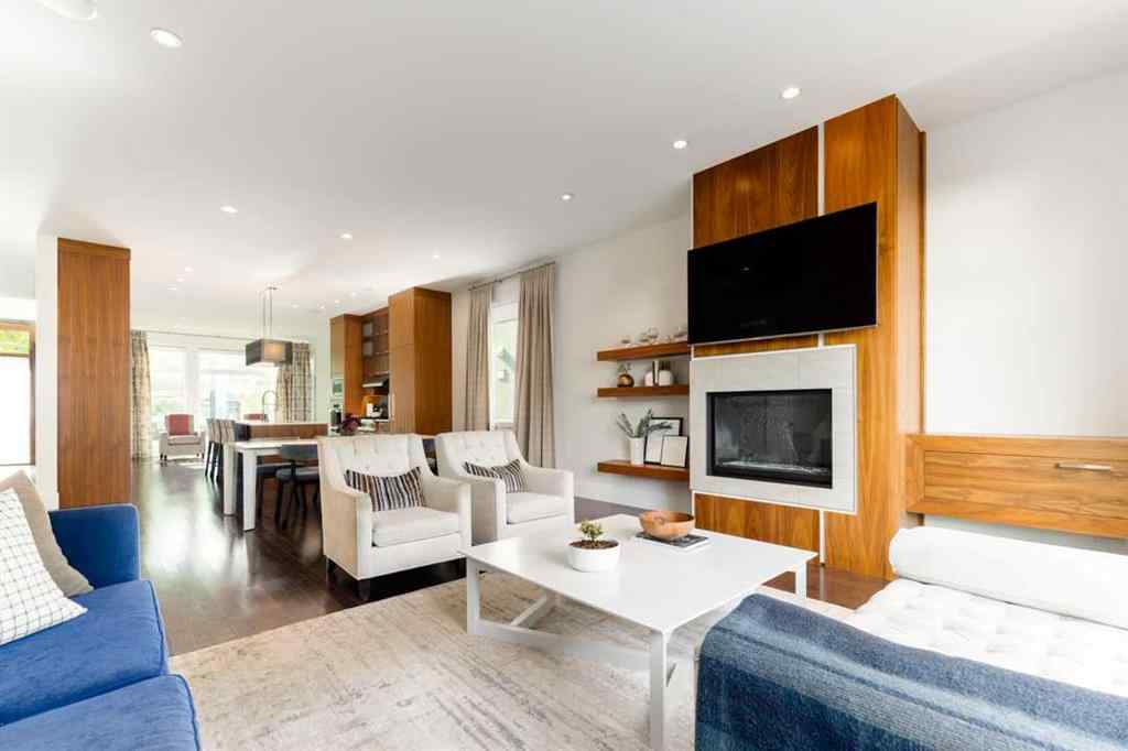 MLS® A2262918 - 2132 32 Avenue SW in Richmond Calgary, Residential