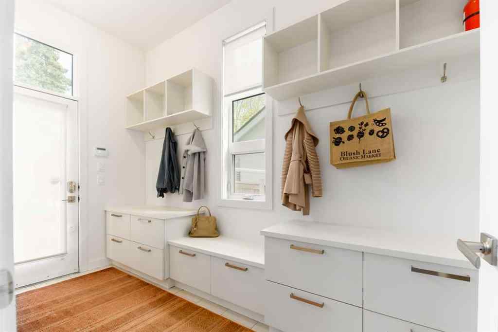 MLS® A2262918 - 2132 32 Avenue SW in Richmond Calgary, Residential