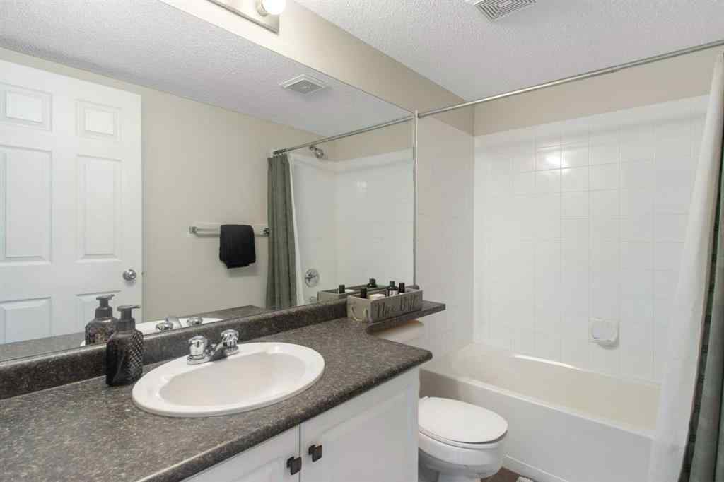 MLS® A2262926 - Unit #2204 505 Railway Street W in Downtown Cochrane, Residential